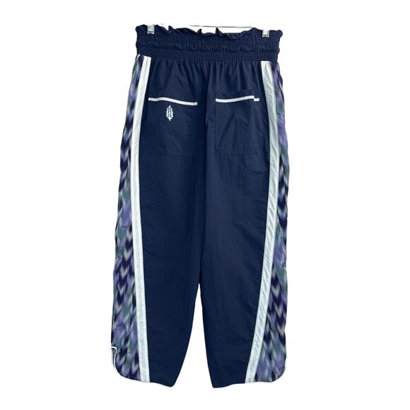 New Free People Movement Champ Is Here Printed Pants Women’s Size Small - Picture 6 of 7